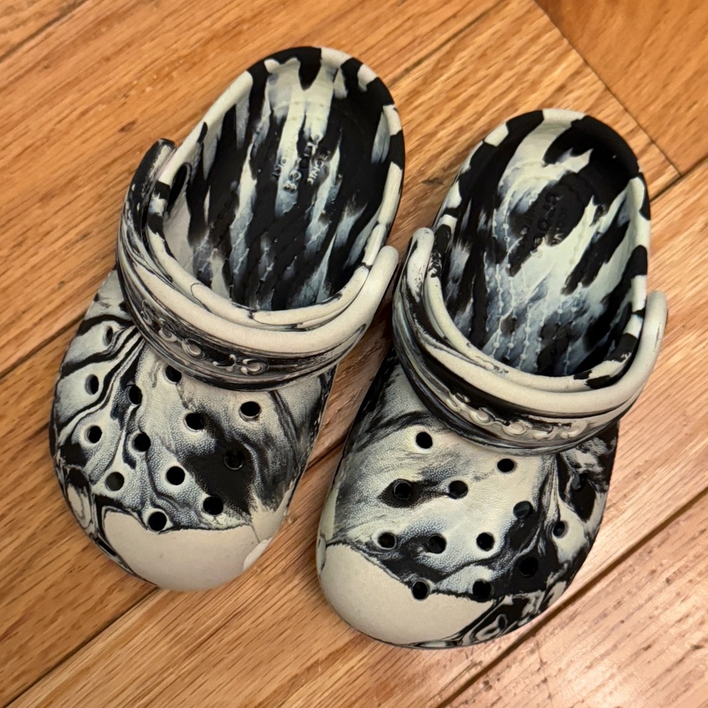 Crocs Classic Clog - Little Kid - Marbled Black / White - Size C6